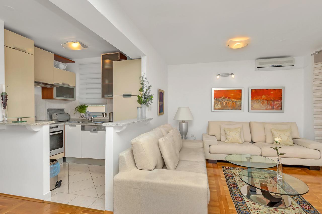Apartment Manhattan Makarska Exterior photo