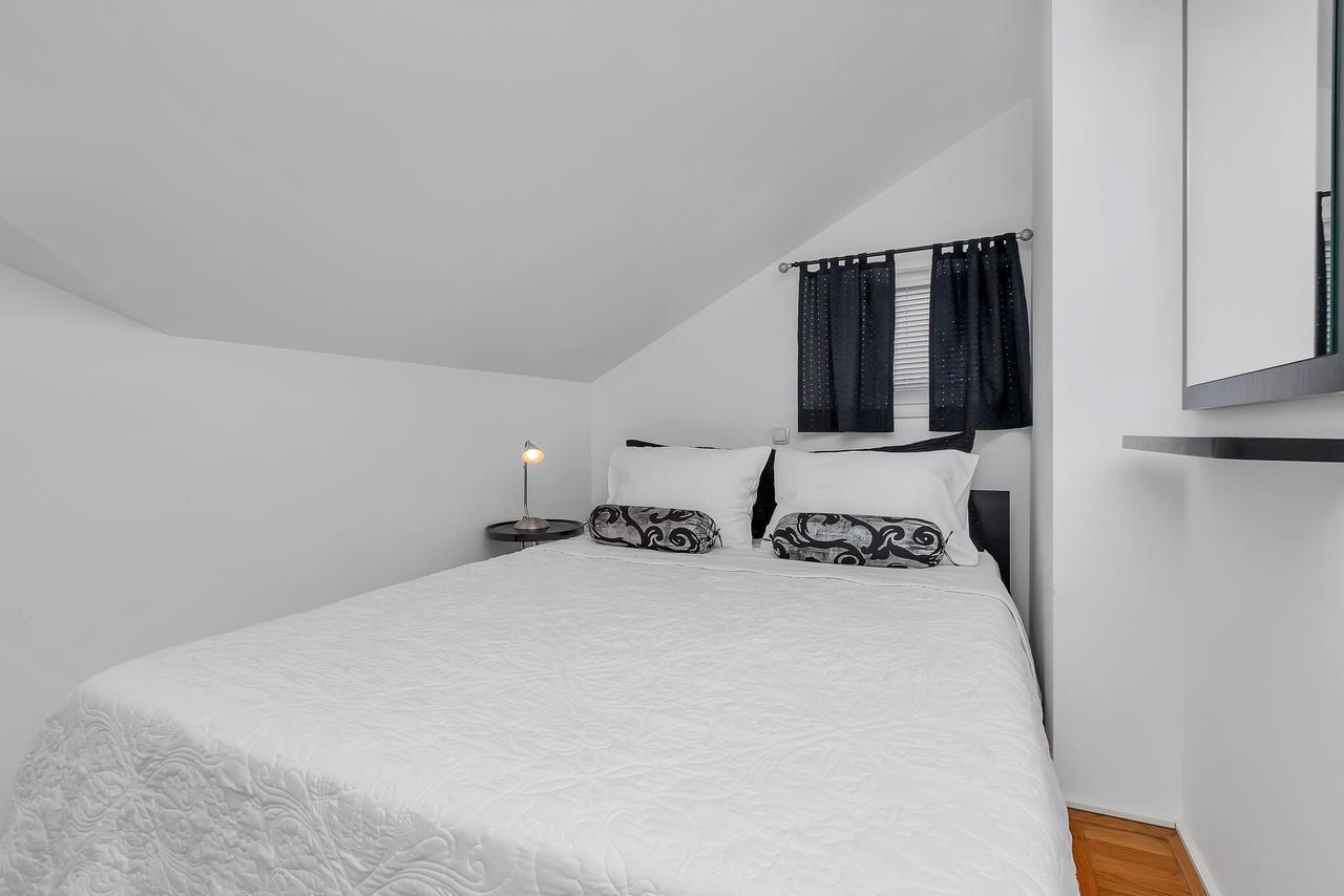 Apartment Manhattan Makarska Exterior photo
