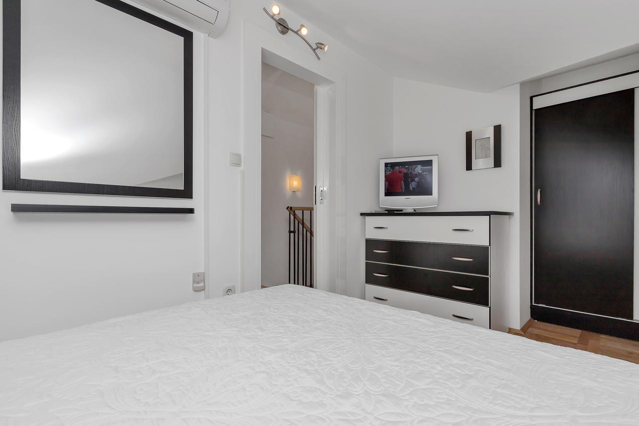 Apartment Manhattan Makarska Exterior photo